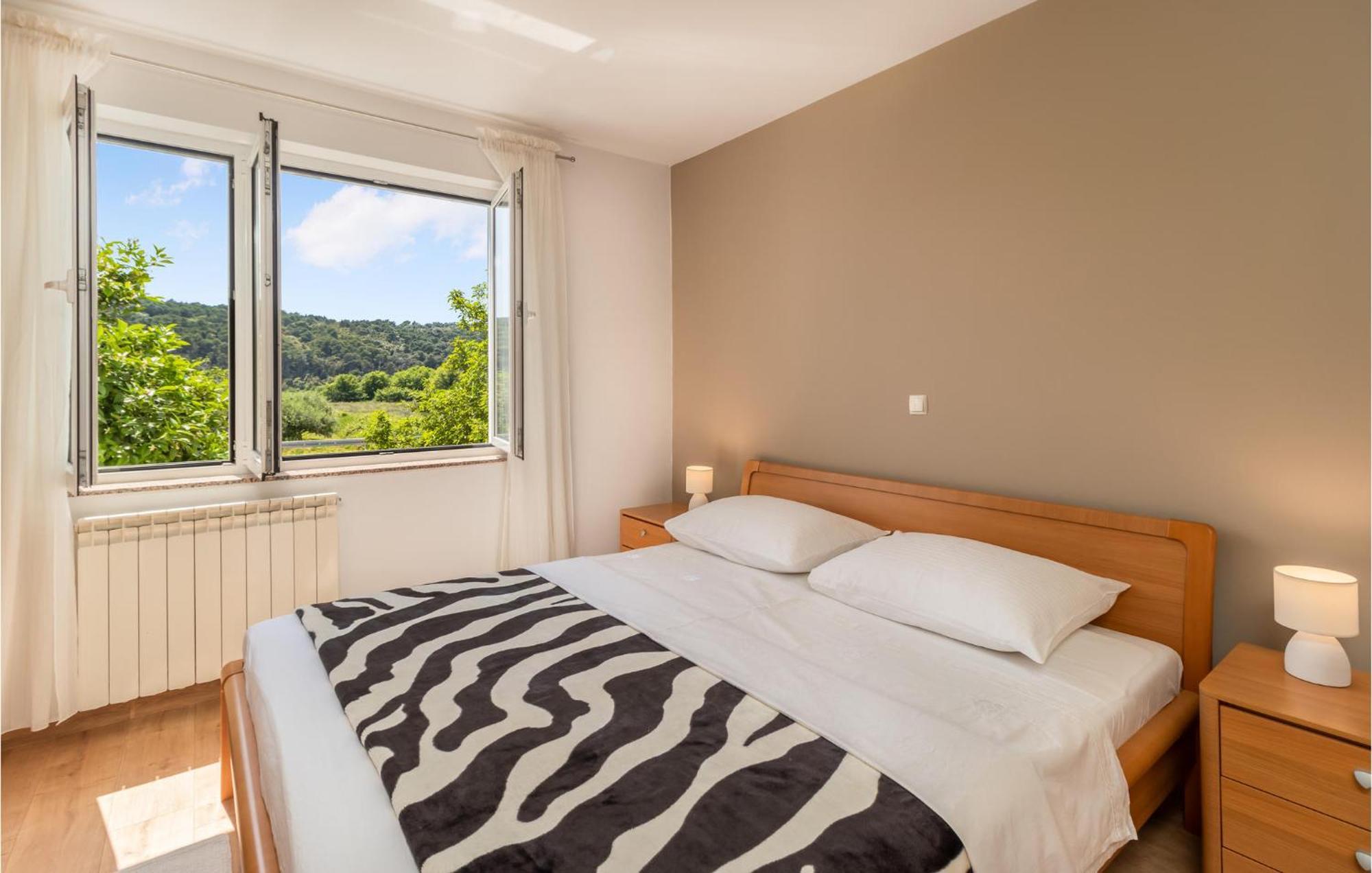 1 Bedroom Awesome Apartment In Kampor Exterior foto