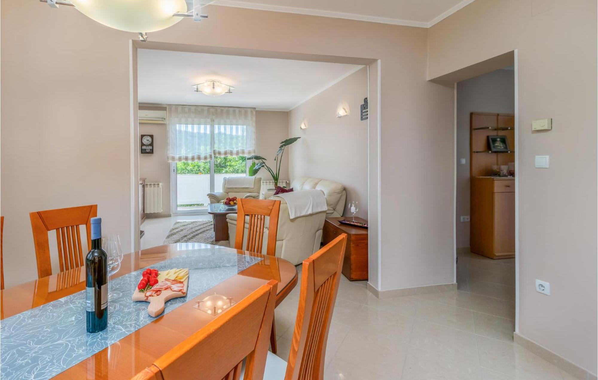 1 Bedroom Awesome Apartment In Kampor Exterior foto